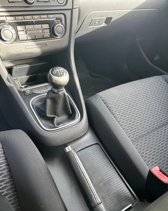 Volkswagen Golf cena 19700 przebieg: 250476, rok produkcji 2009 z Płock małe 529